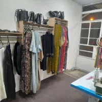 مغازه-سر-خیابان-اصلی