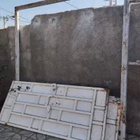 فروش‌درب‌حیاط