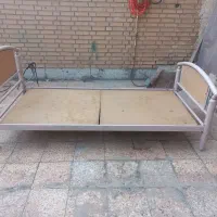 تختخواب 1 نفره سالم نو محکم میباشد|تخت و سرویس خواب|اهواز, کوی مهدیس|دیوار