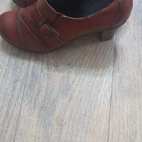 یک عددکفش پاشنه بلند۳ سانتی چرم قهوه ای اصل|کیف، کفش، کمربند|قزوین, |دیوار