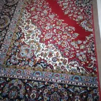فرش قرمز