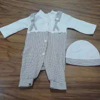 لباس نوزادی در حد نو خیلی کم استفاده شده