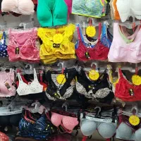 لباس زیر زنانه