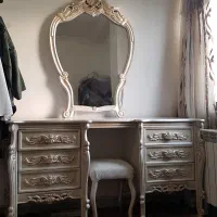 آینه و کنسول میز آرایش