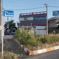 زمین-حاشیه