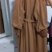 دو عدد مانتو با روسری و شلوار جین