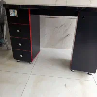 میز تحریر واداری