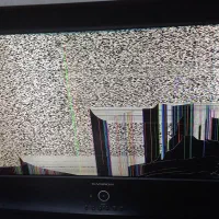 تلویزیون ال سی دی شکسته