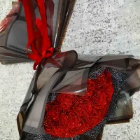 گل برای روز مادر و روز زن تولد ولنتاین شیک خاص|گل مصنوعی|لاهیجان, انقلاب|دیوار