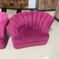 مبل و میز وسط