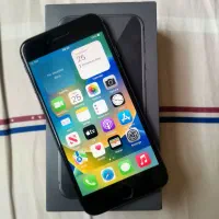 آیفون 8 در حد بدون تعمیر