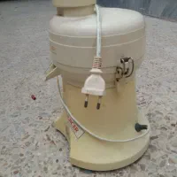 آبمیوه گیر