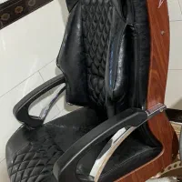میز و صندلی گردون چرم اداری