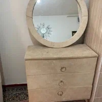 میزارایش چوبی روکش پارچه کاملا سالم