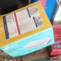 سوییچ 8 پورت تی پی لینک با ۸ عدد کابل