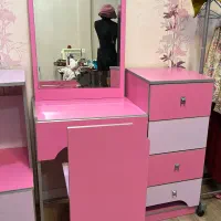 میز‌ آرایشی‌