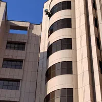 پیچ رولپلاک کار در ارتفاع طناب راپل پیچرول پلاک