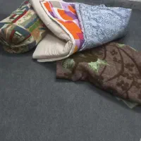 تشک و لحاف و پتو.                 ۱،۵۰۰،۰۰۰|رختخواب، بالش، پتو|بروجرد, |دیوار