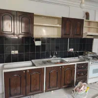 کابینت فلزی همراه با سینک و شیر