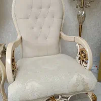 مبل نیمه سلطنتی