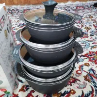 ظروف ۸پارچه تفلون باکیفیت وقیمت مناسب|ظروف پخت‌وپز|مینودشت, |دیوار