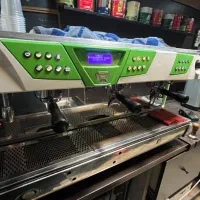 یک عدد دستگاه اسپرسو ساز صنعتی|سماور، چای‌ساز، قهوه‌ساز|زاهدان, |دیوار