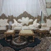 مبل سلطنتی ۷ نفره با عسلی ورق طلاکوب شده