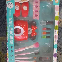 اسباب بازی کاشت ناخن