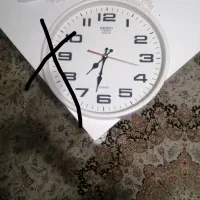 ساعت دیواری و تابلو منظره