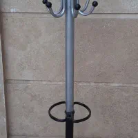 رخت آویز ایستاده