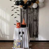 تم تولد هالووین به همراه کیک نمدی