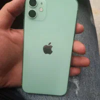 اپل iPhone 11 با حافظهٔ ۱۲۸ گیگابایت