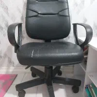 صندلی اداری چرخ دار