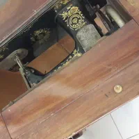 چرخ خیاطی قدیمی مبله پفاف پایی و هم برقی می باشد|چرخ خیاطی و ریسندگی|تهران, تهرانپارس غربی|دیوار