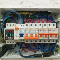 برقکار ساختمان.سیم کشی.اتصالات برق نورپردازی.لاینر