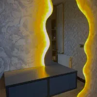 اینه دفرمه همراه با شلف