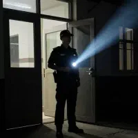 استخدام نگهبان در ماسه شویی