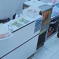 دستگاه بستنی ساز نیکنام