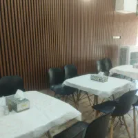 نیازمند نیروی رستوران پذیرش شب و خدمات اشپزخانه|استخدام خدمات فروشگاه و رستوران|مشهد, دانش|دیوار