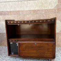 میز|میز تلویزیون|آبپخش, |دیوار