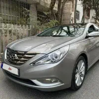 سوناتاyf وای اف2012