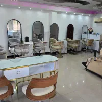 استخدام آرایشگر در تمامی لاین ها(ناخکار)