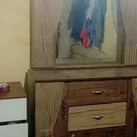 کمد دراور چوبی همراه با ایننه
