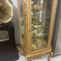 ویترین و میز بار
