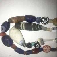 یک بندمهره عتیقه ویک توموی مفرغ|بدلیجات|جیرفت, |دیوار