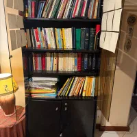 کتاب خانه شیشه ای