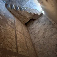زیر زمین جهت انبار یا کارگاه