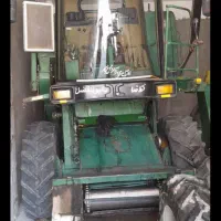 راننده و سرویس کار کمباین