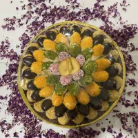 تولید و پخش انواع شیرینی های شب عید و روزانه