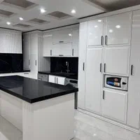 ۱۰۰ متر/ واحد جلو/ گل ساختمان